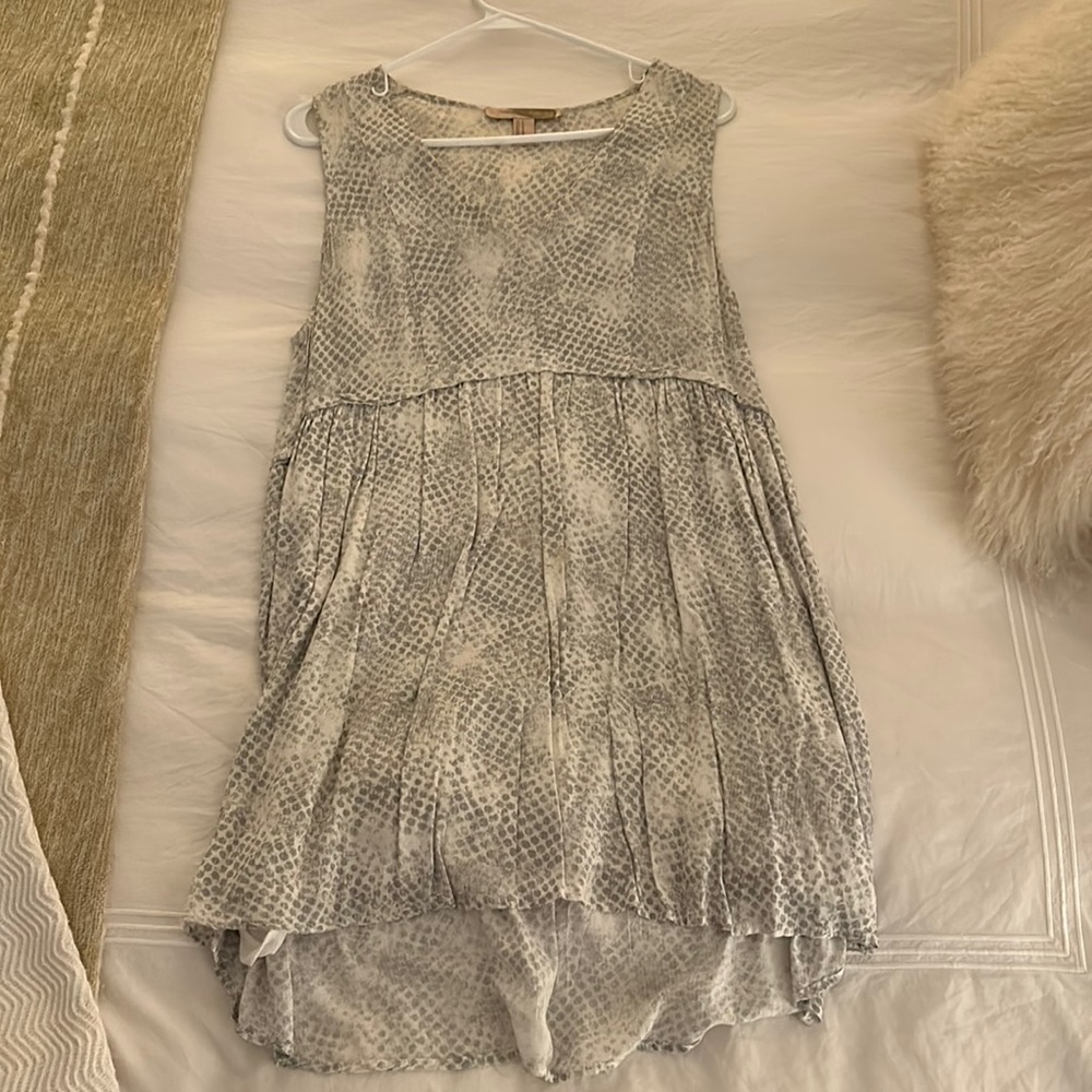 Forever 21 Grey patterned dress, lined
